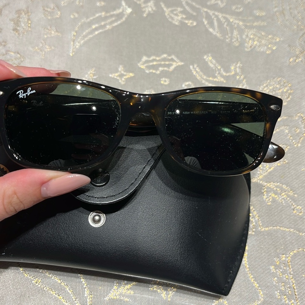 New RayBans black gloss and turtoise brown sunglasses
